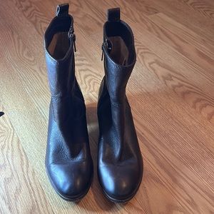 Frye boots size 7 1/2 EUC